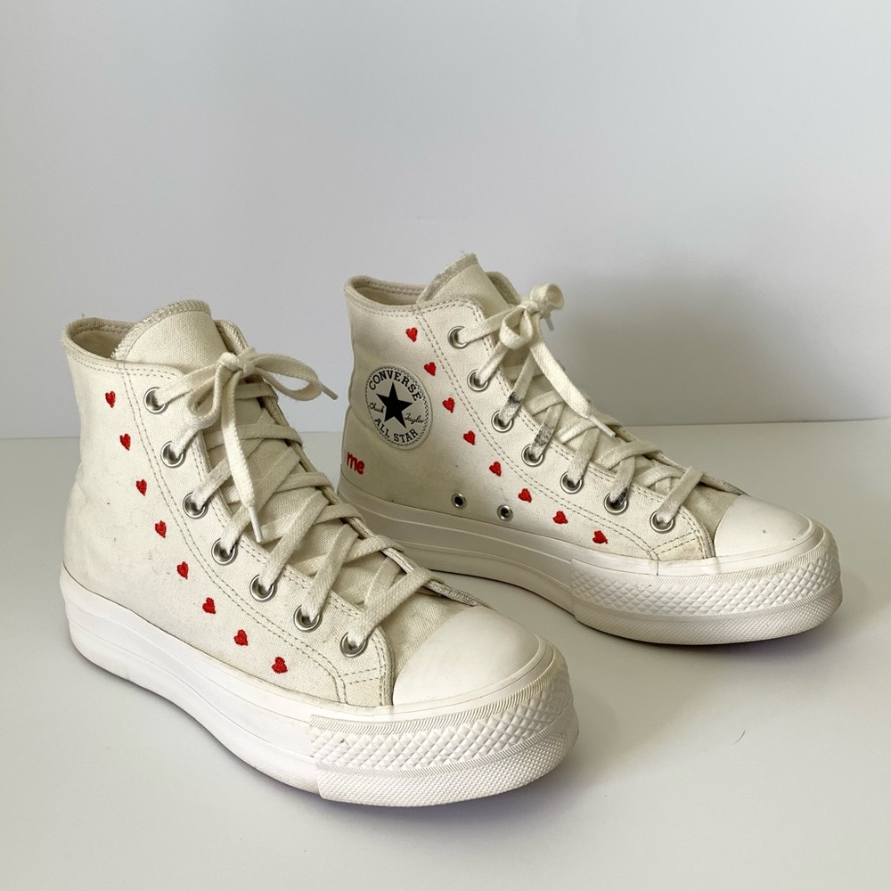 Converse Chucks Love Me Platform Lift High Top red Hearts Size 7.5